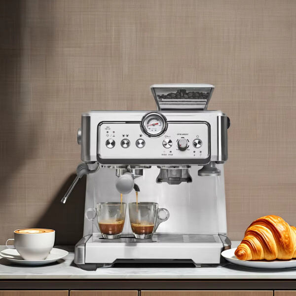 Descubre la máxima comodidad de una máquina de espresso combinada con un molinillo para tu rutina matutina.