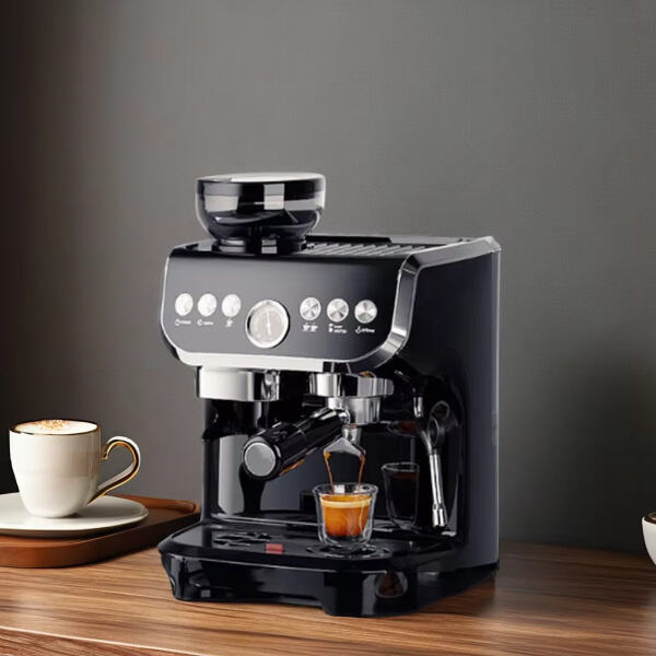 Mesin Kopi dengan Penggiling Bawaan