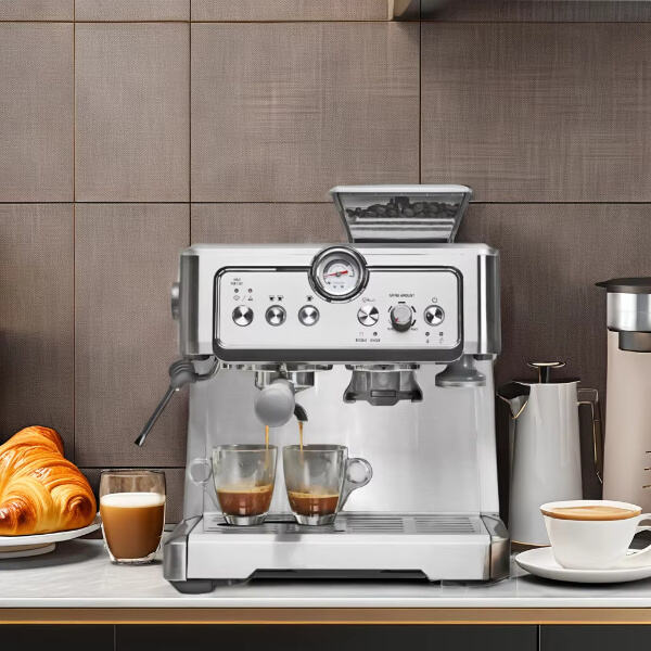 Saborea los ricos sabores de granos de espresso molidos perfectamente con estas combinaciones de máquina y molinillo mejor calificadas.