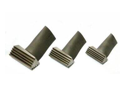 Axiale kompressorblare teenoor radiale kompressorblare