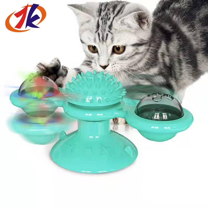 Kijk hoe je kat dol wordt op het Spinner Rattle Speelgoed