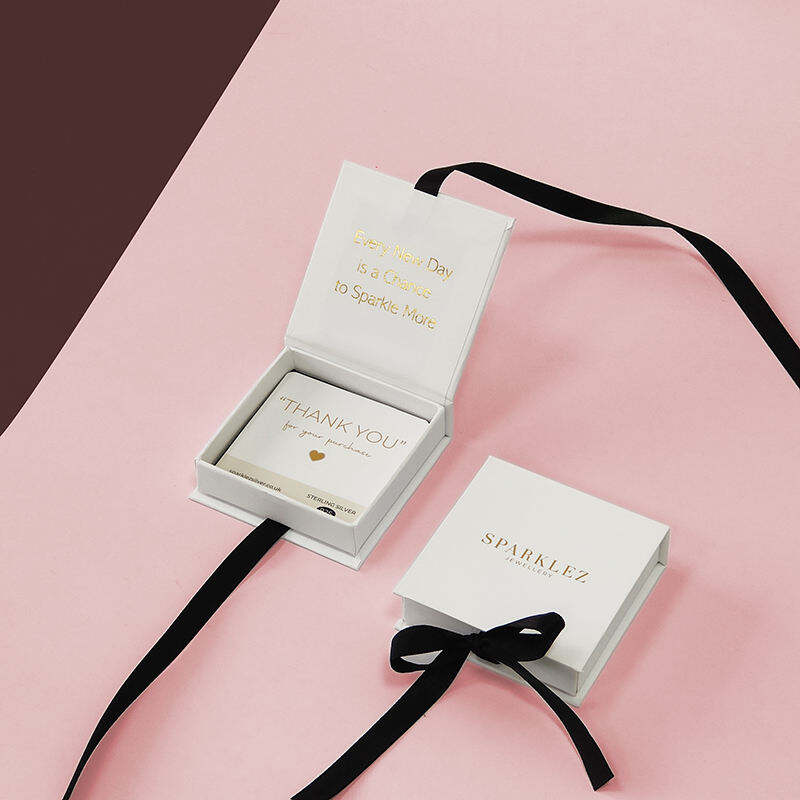 Color Psychology Basics in Jewelry Packaging Design