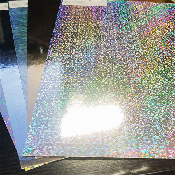 Zvyšte atraktivitu Vaší značky pomocí nápadné holografické samolepicí fólie!