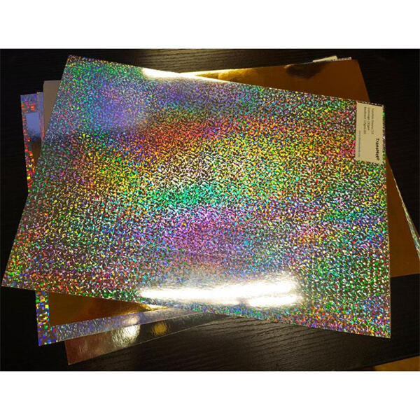 Veredelt Eure Markenpräsenz mit holografischen Visitenkarten aus Kartonpapier