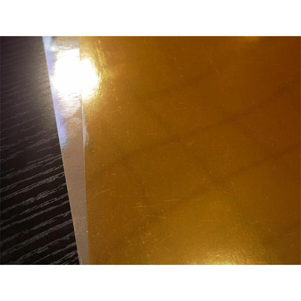 Heben Sie Ihre Marke mit Premium-Gold-Kartonpapier auf ein höheres Niveau.