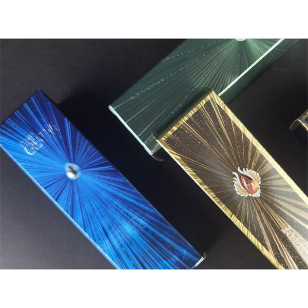 Bring some glamour to your vanity with chic cosmetic boxes.