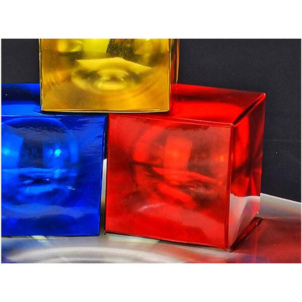 ホログラフィックラミネートシートで印刷物の耐久性和と鮮やかさを向上させよう