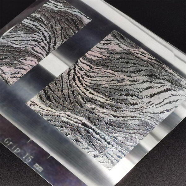 Tingkatkan Kreasi Artistik Anda dengan Metalisasi Kertas.