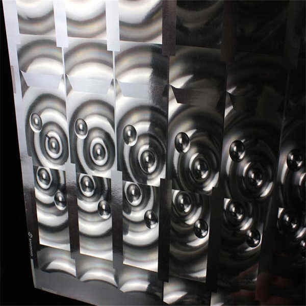 Eco-friendly packaging solutions to reduce carbon footprin