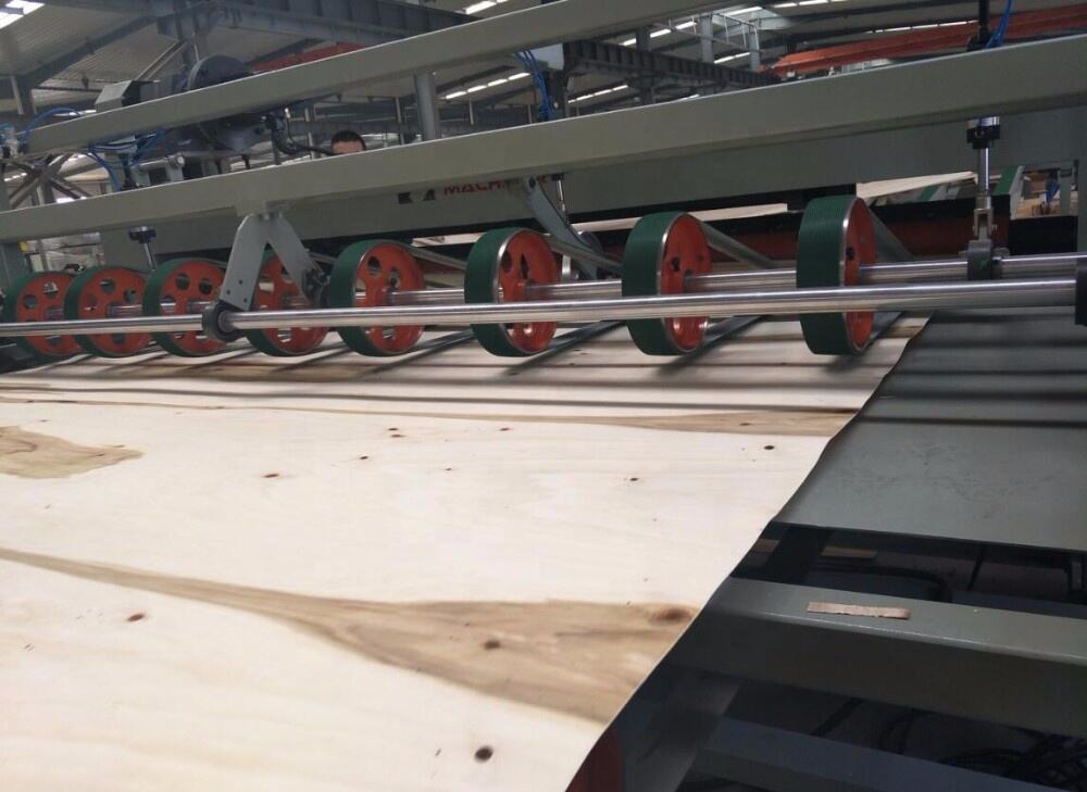 Plywood Machinery 4 feet 8 feet and 10 feet Veneer Peeling Process details