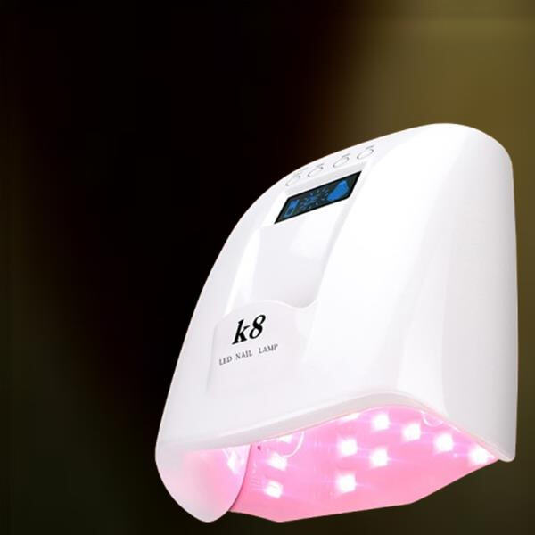 The benefits of using a nail UV light for at-home manicures