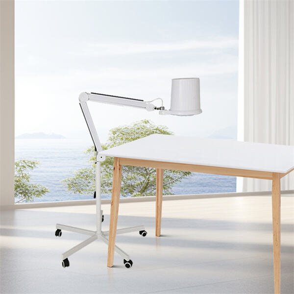 Efficiently collect nail dust and debris