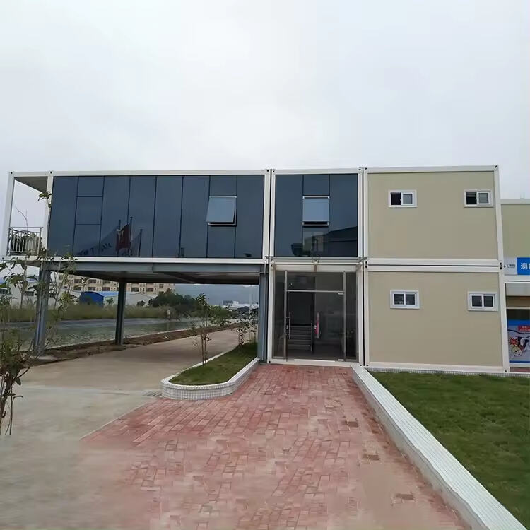Design de maison en conteneur pour le propriétaire moderne.