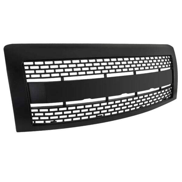 Kiemelkedjen az úton egy 2012-es F150 ráccsal