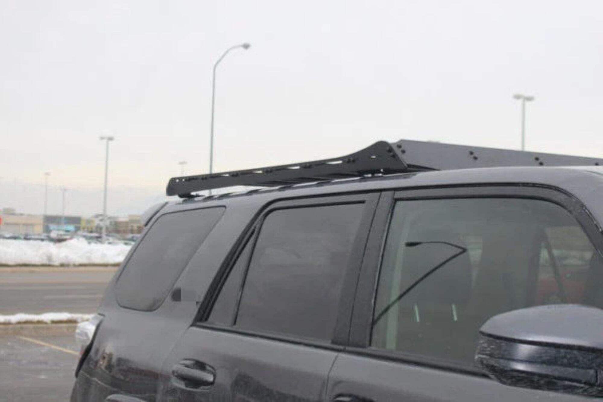 Spedking for TOYOTA 10-23 4RUNNER HALF-TOP ROOF RACK