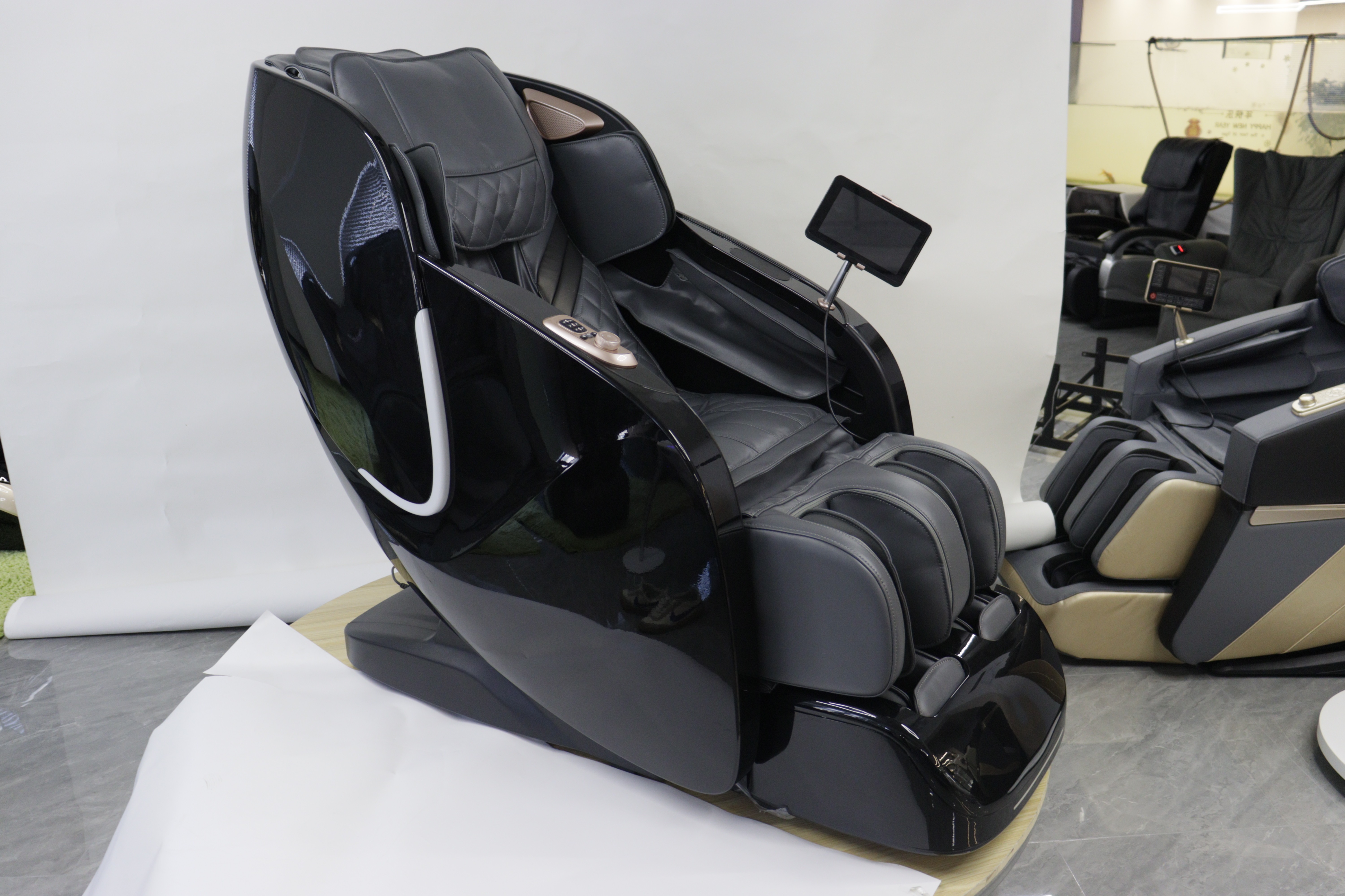 Massage Chair 2023 Luxury Ai Music Shiatsu Full Body 4D Zero Gravity full body Chair Massage supplier