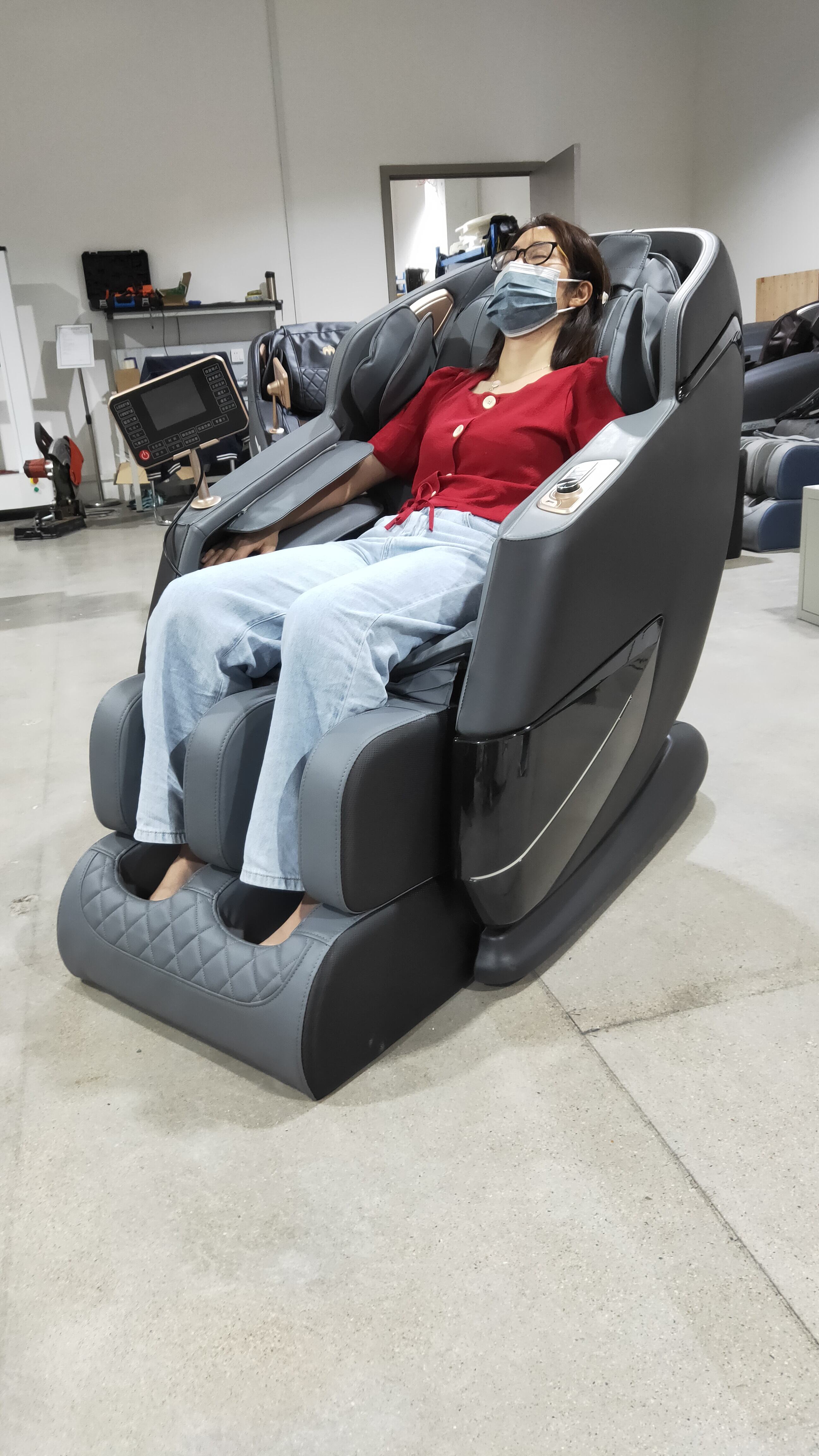 product guoheng a79  luxury body care electric full body 4d zero gravity fixed roller cheap best massage chair price for full body-4