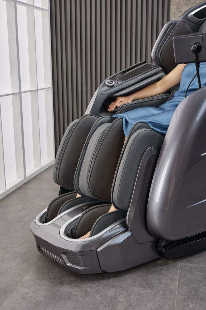 product wholesale luxury electric zero gravity ai voice control  full body massage body scan intelligent massage chair 24 mode for body-3