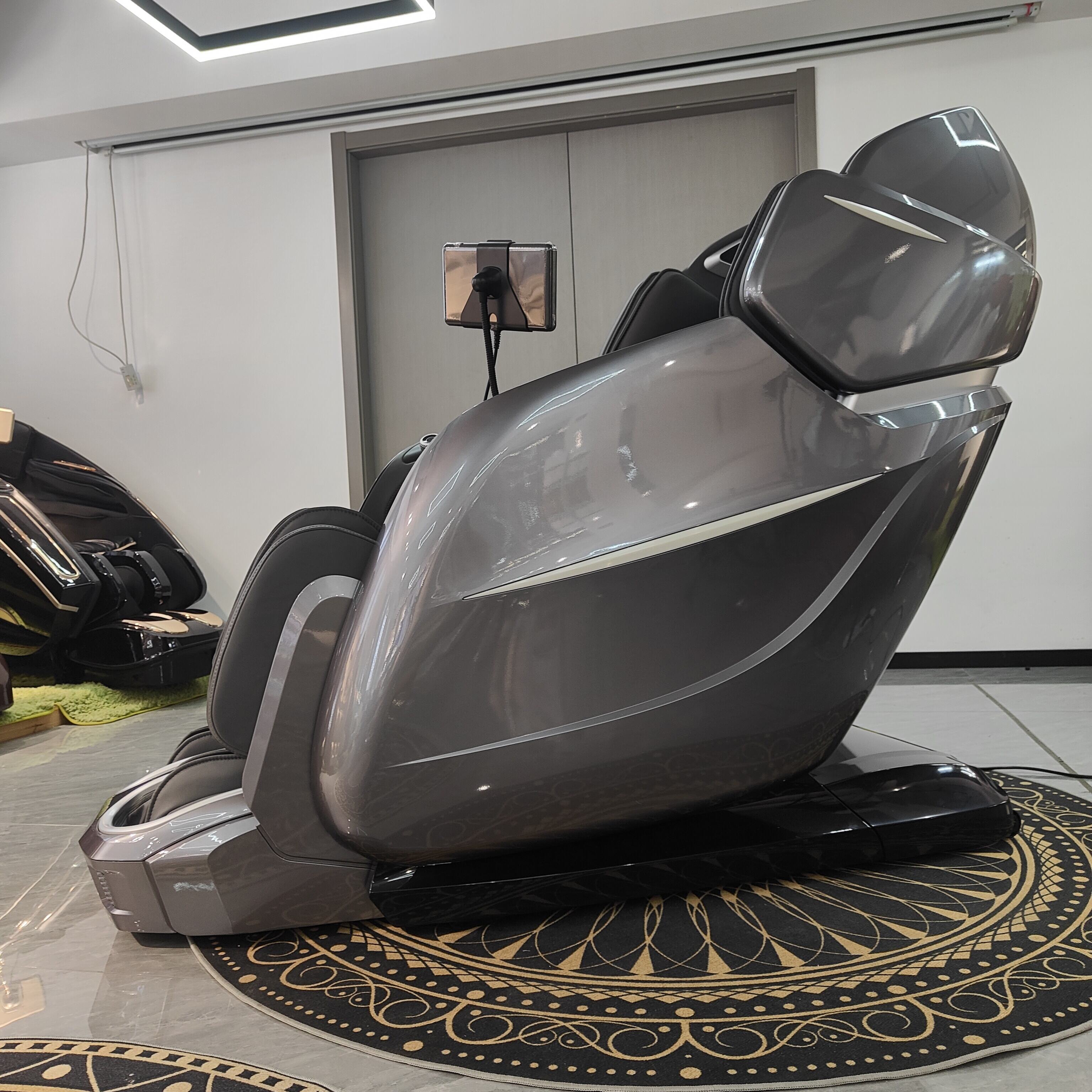 product wholesale luxury electric zero gravity ai voice control  full body massage body scan intelligent massage chair 24 mode for body-1