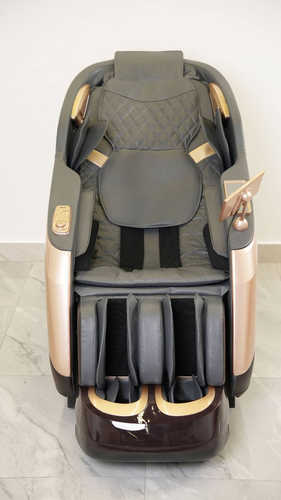 M12L 4d Shiatsu Pvc Leather Plastic Headrest 8d Massage Chair details