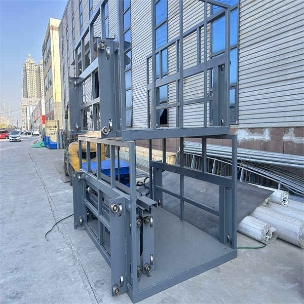 Customizable Hydraulic Cargo Lifts for Any Industry Needs