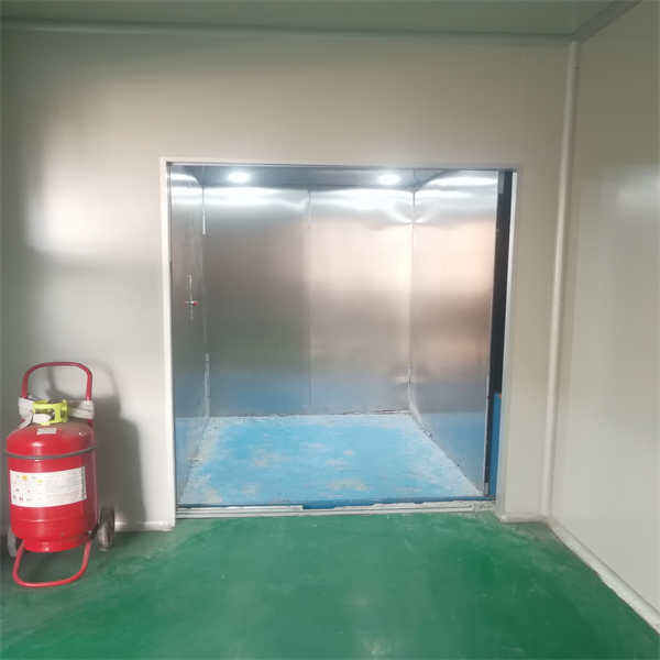 Smooth and Safe Operation of Goods with Hydraulic Freight Elevators