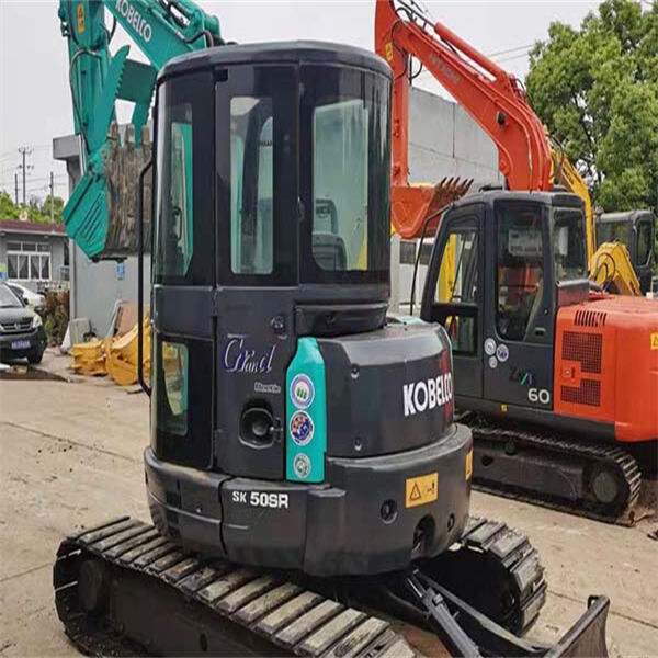 Choosing the Right Komatsu Mini Excavator for You