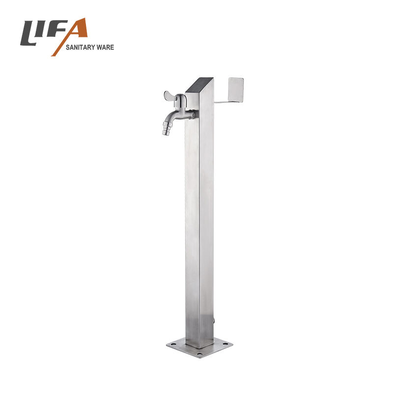 Venta caliente al aire libre independiente panel de ducha columna de ducha de acero inoxidable para jardín CF-5202
