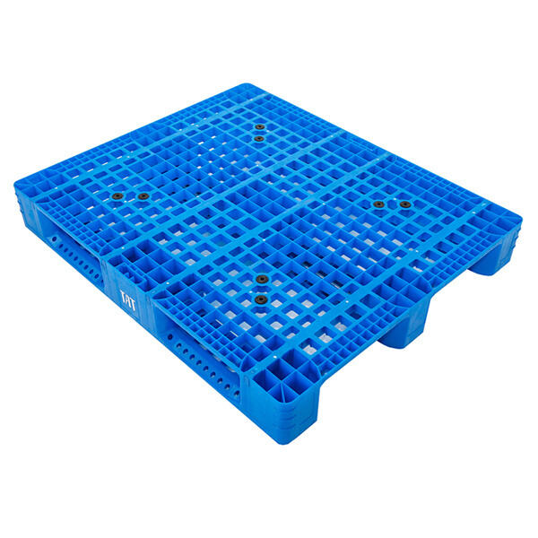 The Sturdy Construction of 40 x 40 Plastic Pallets