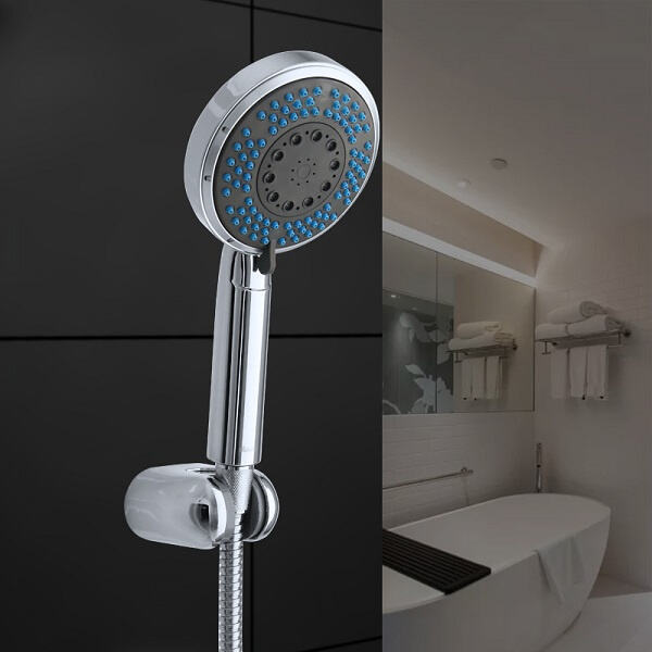 Saving Water and Reducing Your Carbon Footprint