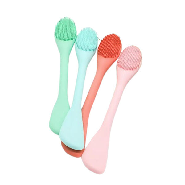 Tips for Properly Applying a Face Mask with a Brush