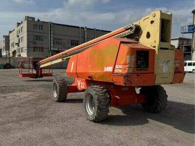 Penggunaan Platform Kerja Udara di Fasilitas Gudang dan Manufaktur