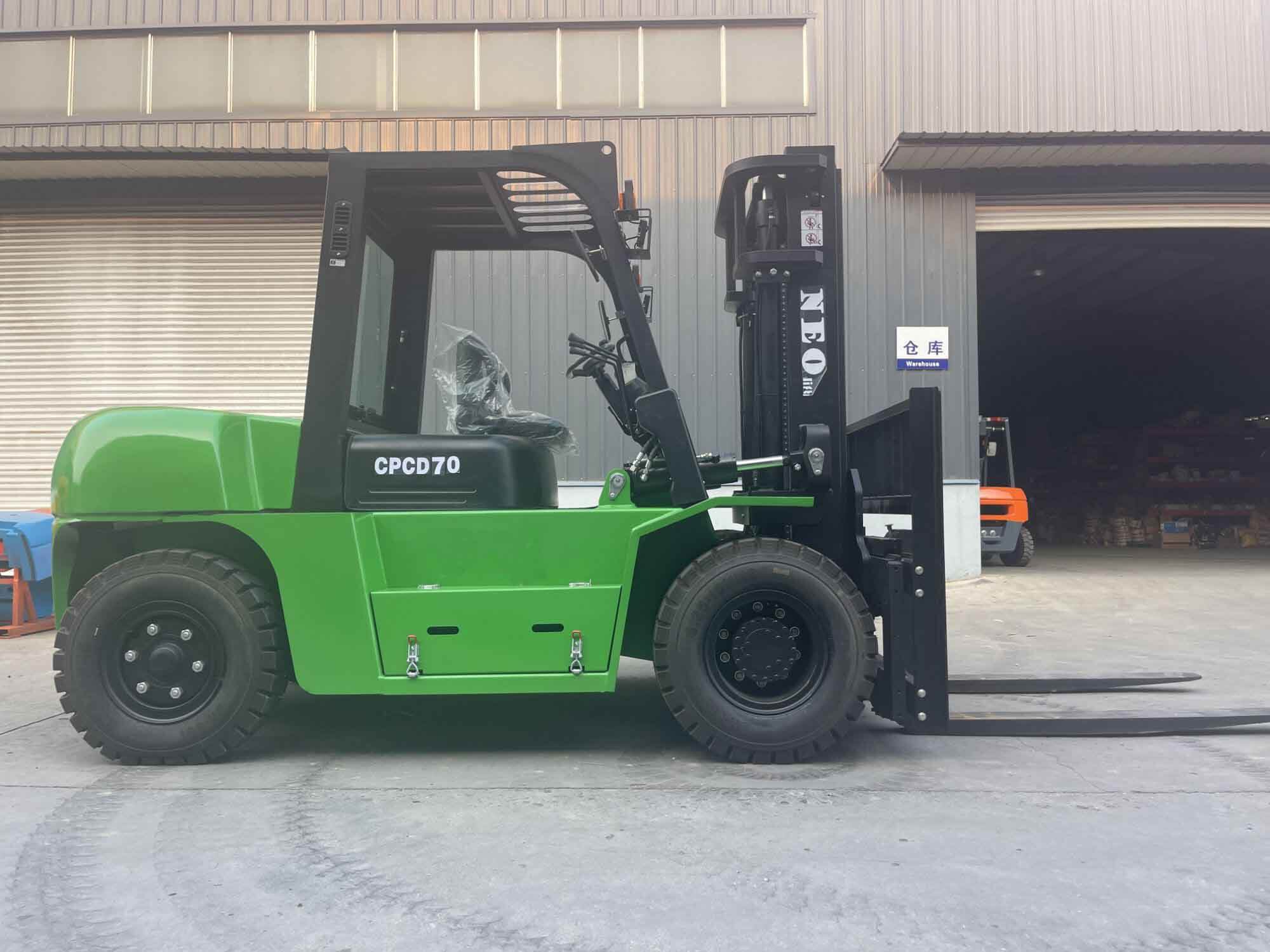 NEOlift launches a new type heavy-duty diesel forklift