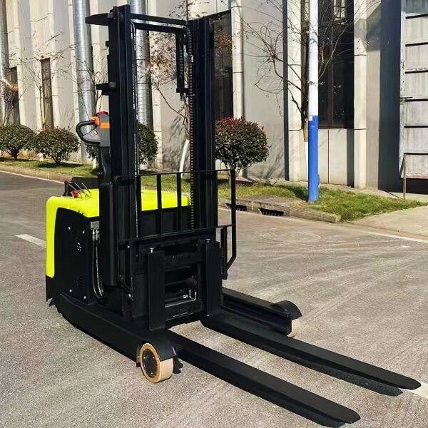 Utilizing Forklift Reach Stacker