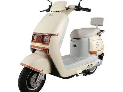 Why Foldable Electric Mopeds Are Ideal for Commuters