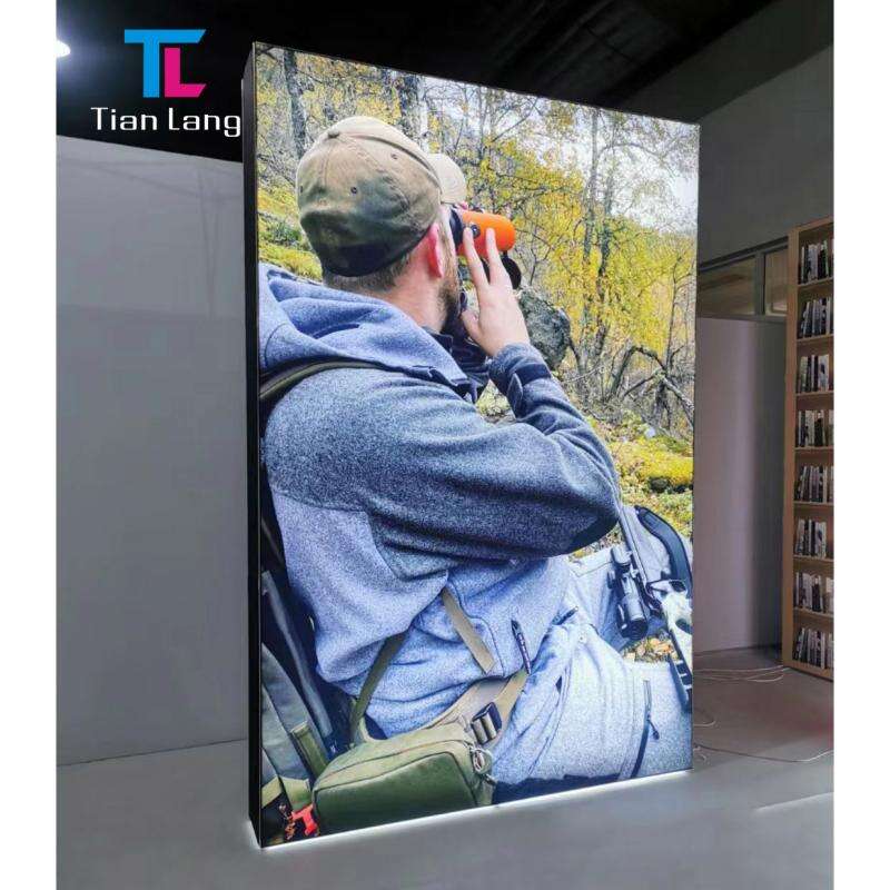 Pull net folding light box manufacture