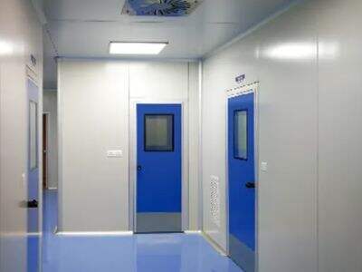 Il ruolo dei sistemi di doccia aerea nei cleanroom farmaceutici