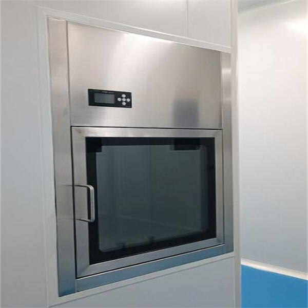 Comment les dimensions de la pass box affectent-elles les opérations en salle blanche ?