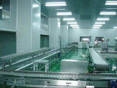 Minimizing Contamination Risks in ISO Class 8 Clean Rooms