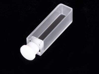 How to train lab technicians on the proper handling of Glass and Quartz Cuvettes