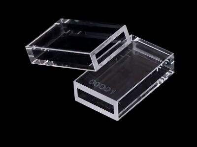 Hvad adskiller Optiglass Quartz cuvetter fra standardmodeller?
