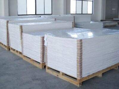 لماذا تُعَدّ ألواح رغوة PVC مثالية للوحات المعارض واللافتات