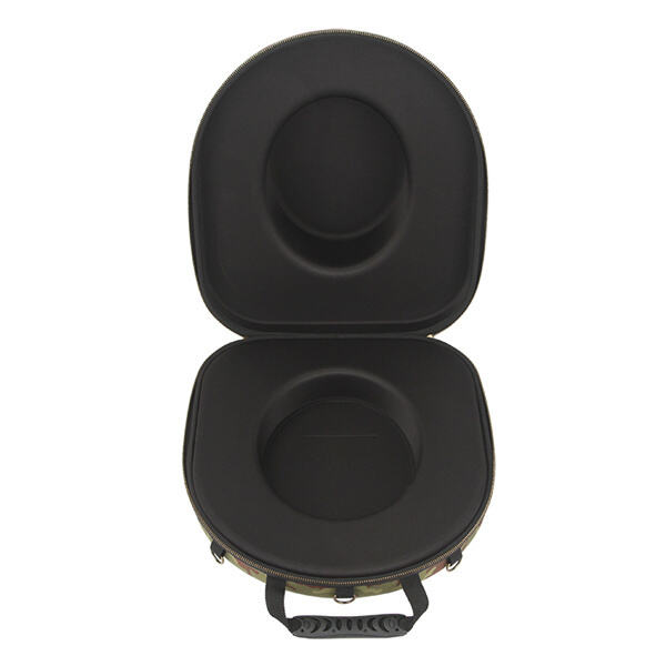 카우보이 스타일로 여행하는 모자 보관함을 사용하세요