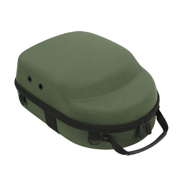 편리하고 컴팩트한 캐리어 케이스 덕분에 사랑하는 모자를 놓치지 않고 여행하세요.