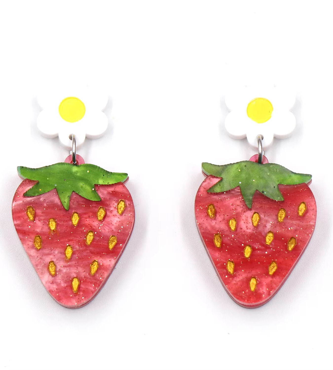 Handcrafted Beauty: Xiaoyan Handicraft's Artisanal Stud Earrings