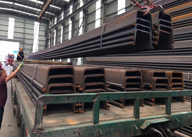 What is the weight of Larsen steel sheet piles per meter?