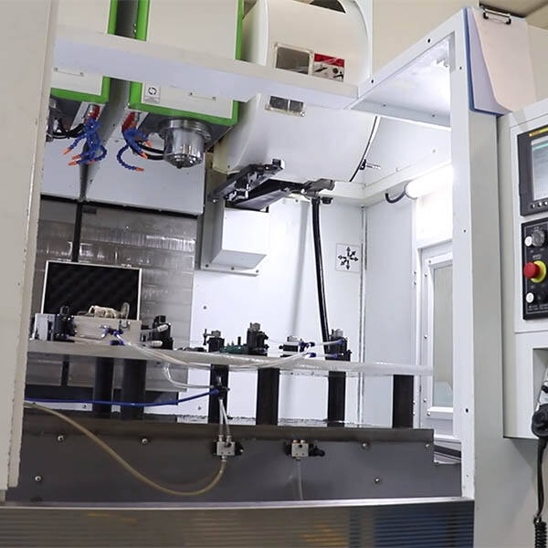 Experience fast and flawless machining with vertical machining centers