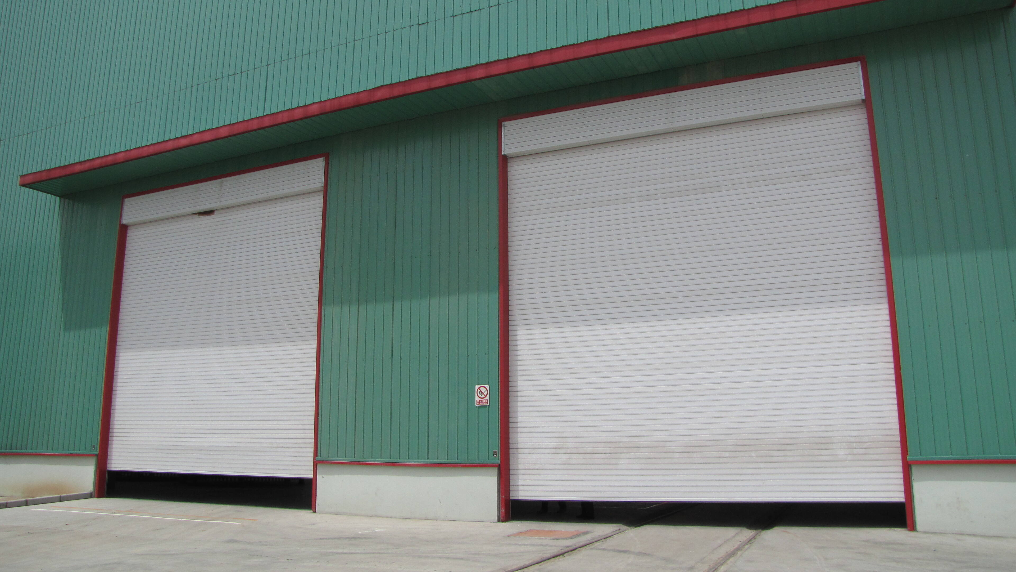 Industrial Wind-Proof Automatic Steel Material Security Roll Up Door Aluminium rolling shutter door factory