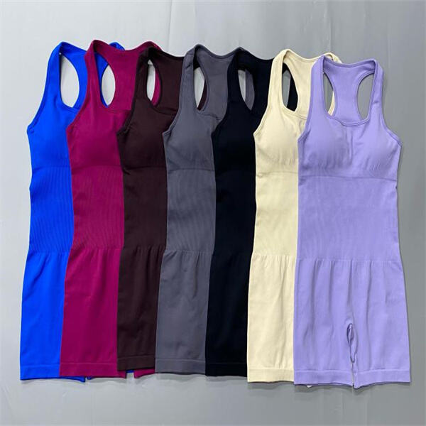 Find your style with a rainbow of colorful yoga clothes