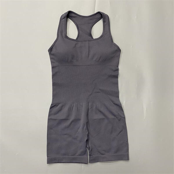 Discover the best yoga clothes for all levels and styles